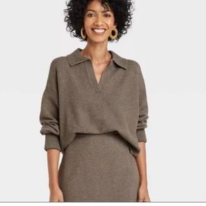 Collared Split Neck Pullover